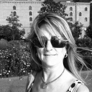 Meet your Posher, Denise